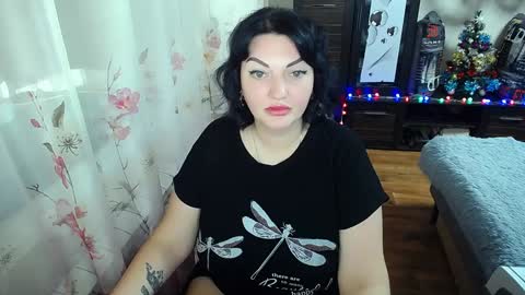 lady_boom_ online show from December 7, 2024, 9:17 am