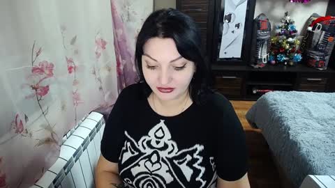 lady_boom_ online show from December 23, 2024, 7:41 pm