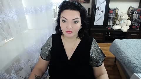 lady_boom_ online show from February 3, 2025, 6:45 am