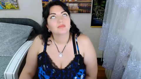 lady_boom_ online show from October 5, 2025, 2:26 pm