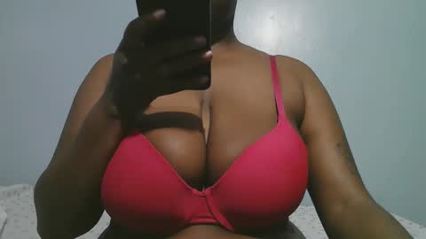 lady_dearra online show from February 21, 2026, 2:56 am