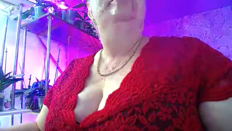 Lady Gloria online show from September 24, 2025, 1:58 pm