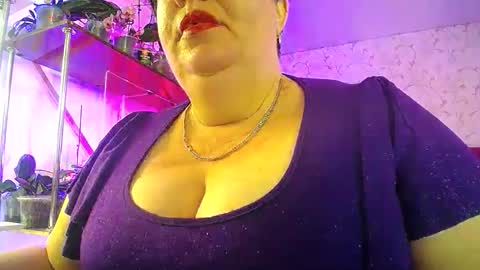 Snapshot of lady_gloria chatting on May 26, 2026, 7:15 am Lady Gloria online show from May 26, 2026, 7:15 am