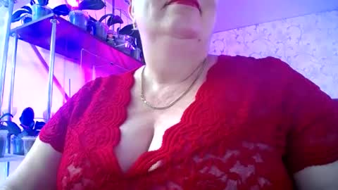 Snapshot of lady_gloria chatting on June 13, 2026, 12:03 pm Lady Gloria online show from June 13, 2026, 12:03 pm