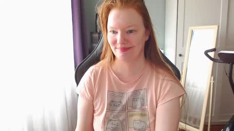 Snapshot of lady_inari chatting on May 21, 2026, 10:33 am Angelika online show from May 21, 2026, 10:33 am