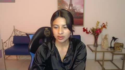 Snapshot of lady_isabella_ chatting on June 1, 2026, 1:35 pm Lady Isabella online show from June 1, 2026, 1:35 pm
