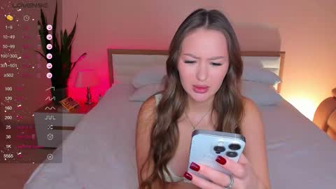 Krissy online show from October 29, 2025, 10:06 am