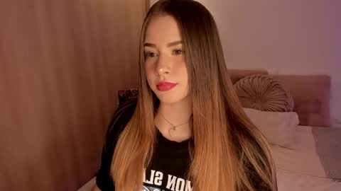 Gaby  online show from September 21, 2025, 9:11 am