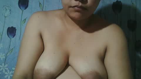 Snapshot of lady_love063 chatting on January 28, 2025, 2:42 pm lady_love063 online show from January 28, 2025, 2:42 pm