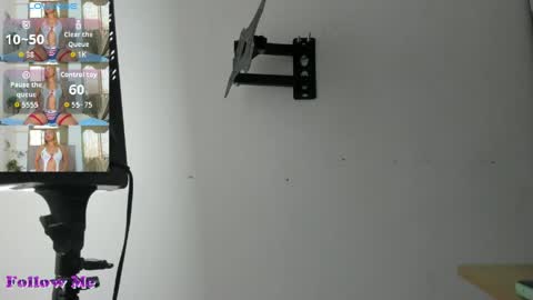 Snapshot of lady_miss___ chatting on May 5, 2026, 12:13 pm lady_miss___ online show from May 5, 2026, 12:13 pm