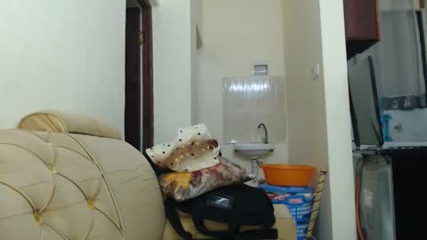 Maya online show from November 21, 2025, 2:32 am