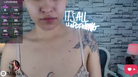 Lady Violet Bridgerton online show from February 9, 2025, 11:58 am