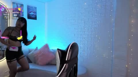 Lady Violet Bridgerton online show from April 19, 2026, 10:23 pm