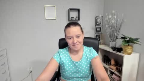 Snapshot of ladyalessa chatting on July 3, 2026, 5:36 am ALESSA online show from July 3, 2026, 5:36 am