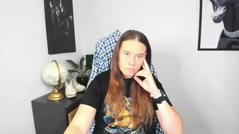 Snapshot of ladyalessa chatting on July 21, 2026, 5:32 am ALESSA online show from July 21, 2026, 5:32 am