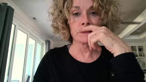 Ladybabs online show from September 26, 2025, 6:23 pm