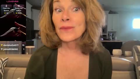 Snapshot of ladybabs chatting on March 17, 2026, 6:00 pm Ladybabs online show from March 17, 2026, 6:00 pm