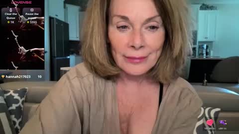 Snapshot of ladybabs chatting on April 21, 2026, 5:39 pm Ladybabs online show from April 21, 2026, 5:39 pm