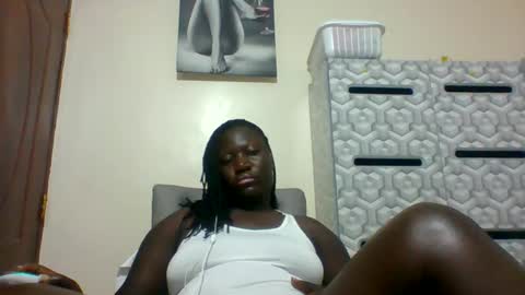 lindah32 online show from January 15, 2025, 6:51 pm