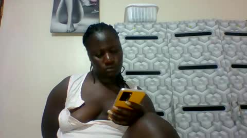 lindah32 online show from January 28, 2025, 1:18 am