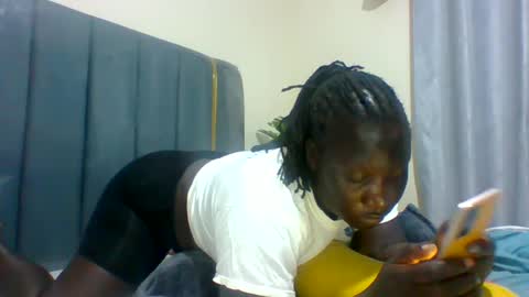 lindah32 online show from February 14, 2025, 12:51 am