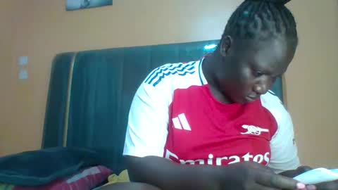 lindah32 online show from February 22, 2026, 9:46 pm