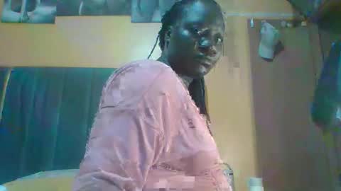lindah32 online show from June 7, 2026, 8:34 pm