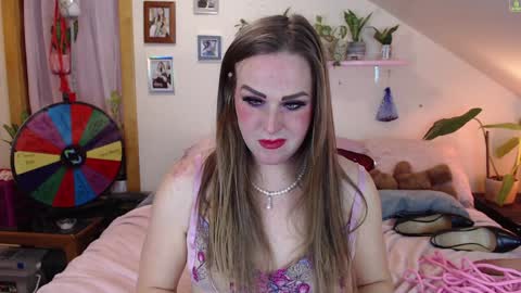 Snapshot of ladyboyhomemaker chatting on January 4, 2025, 11:22 am ladyboyhomemaker online show from January 4, 2025, 11:22 am