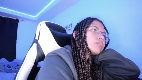  Lady  online show from February 8, 2025, 3:41 am