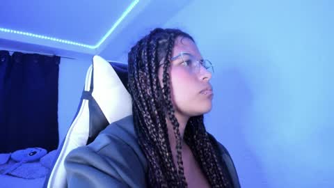  Lady  online show from February 13, 2025, 6:09 am