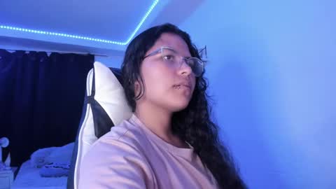  Lady  online show from February 20, 2025, 7:12 am