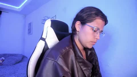  Lady  online show from February 3, 2026, 6:22 am