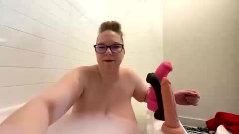 LadyCherieLynn online show from February 2, 2026, 2:27 pm