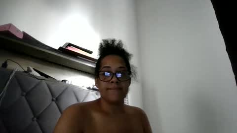 Stephanie online show from November 9, 2025, 3:10 pm