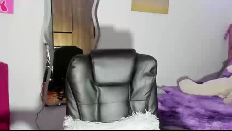 leidy daniela online show from September 14, 2025, 1:05 am