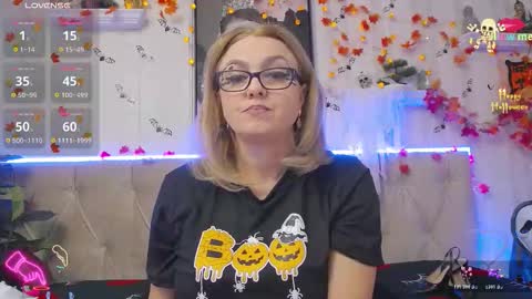  Lady Jeen    Back on Sunday 8th of December online show from October 28, 2025, 5:15 pm