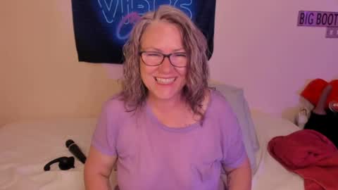 Snapshot of ladylanaxo chatting on June 14, 2026, 7:21 am Next Stream online show from June 14, 2026, 7:21 am