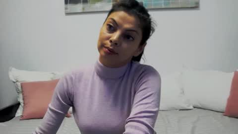 Snapshot of ladyliia chatting on December 17, 2024, 4:45 am Lia online show from December 17, 2024, 4:45 am