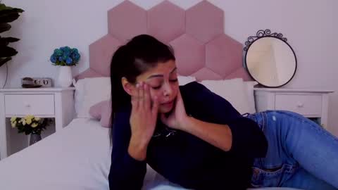 Snapshot of ladyliia chatting on January 3, 2025, 5:17 am Lia online show from January 3, 2025, 5:17 am