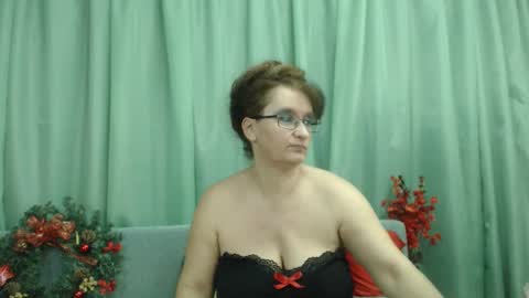 Nicole.... online show from December 23, 2024, 1:24 pm
