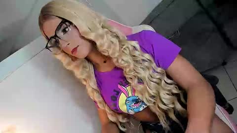 Snapshot of ladynoah chatting on December 28, 2024, 2:10 pm Noah Smith online show from December 28, 2024, 2:10 pm