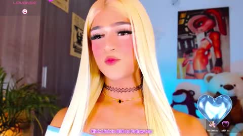 Snapshot of ladynoah chatting on October 3, 2025, 12:40 am Noah Smith online show from October 3, 2025, 12:40 am