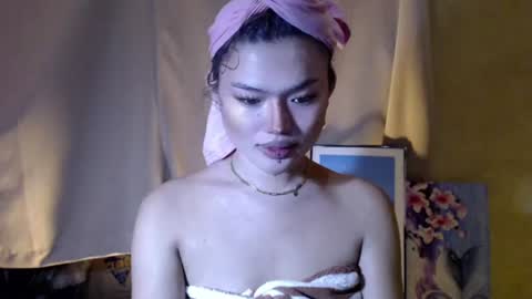 Snapshot of ladyofyou_dreamxoxo chatting on July 22, 2026, 9:34 am LILY online show from July 22, 2026, 9:34 am