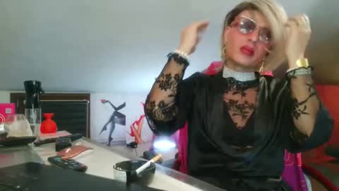Oxana online show from February 25, 2026, 1:04 am