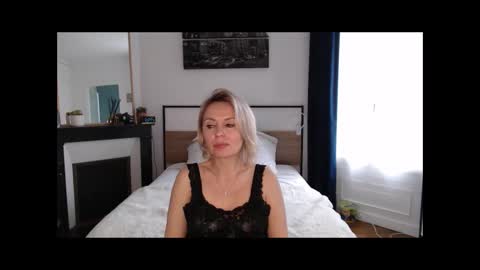 ladysexyx online show from March 9, 2026, 3:38 pm