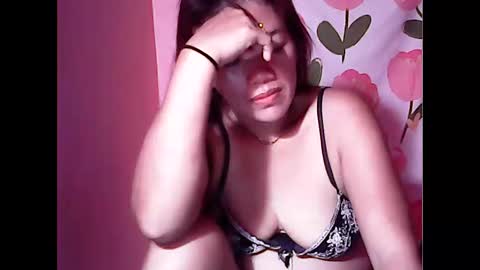 Snapshot of ladysweet4u69 chatting on June 9, 2026, 9:21 am ladysweet4u69 online show from June 9, 2026, 9:21 am