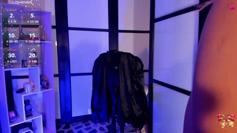 Lady  online show from December 18, 2024, 7:26 am