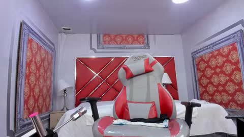 Ladyy Scarlett online show from December 1, 2025, 11:59 am