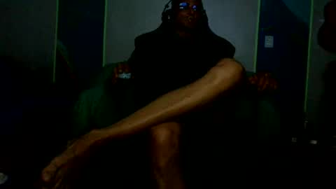 LAEL online show from June 24, 2026, 4:55 am