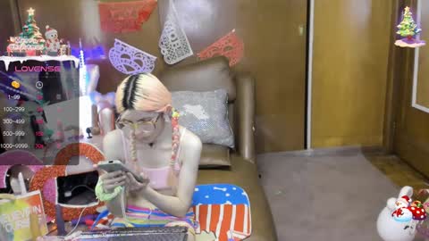 Skinnygirl online show from February 25, 2025, 4:14 am